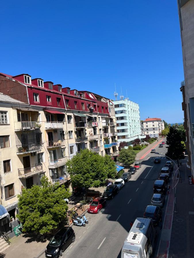 Ventura Hotel Batumi Exterior photo